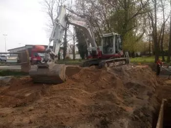 TAKEUCHI-15TON-5caaee44a0604090127